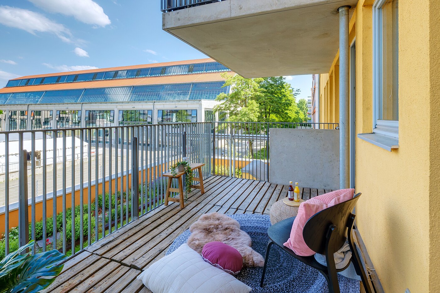 フラット 部屋数 2 部屋 | München-Schwanthalerhöhe | 2206ML11 | Der herrlich große Ostbalkon...