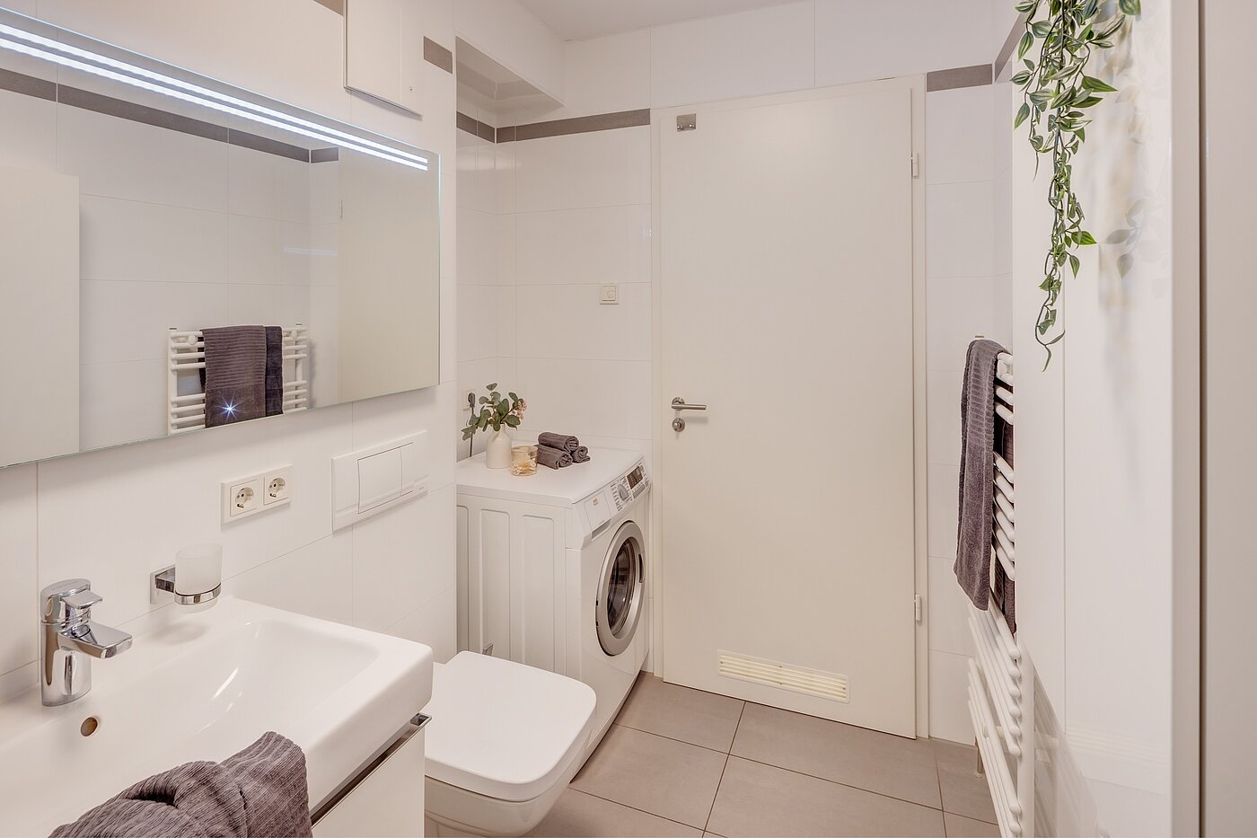 フラット 部屋数 2.5 部屋 | München-Obergiesing | 70270 | Waschmaschine im Bad