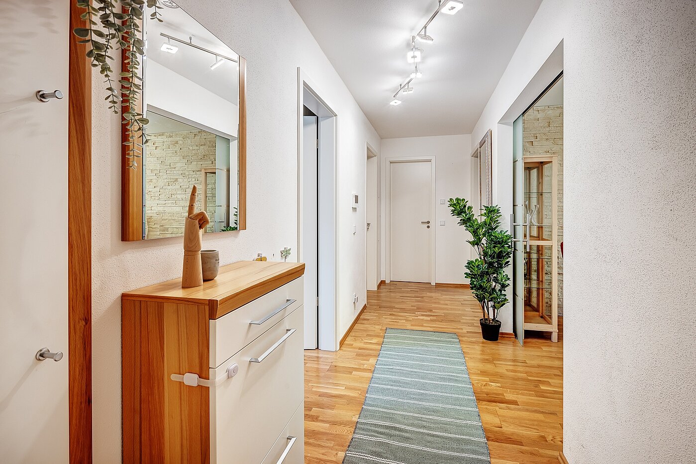 フラット 部屋数 3 部屋 | Wolfratshausen | 2208ML1 | Schöner Eingangsbereich