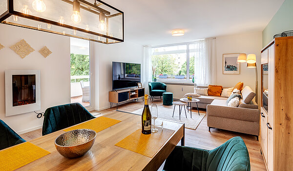 フラット 部屋数 3 部屋 | Unterhaching | 70421 | Großzügig mit Zugang..