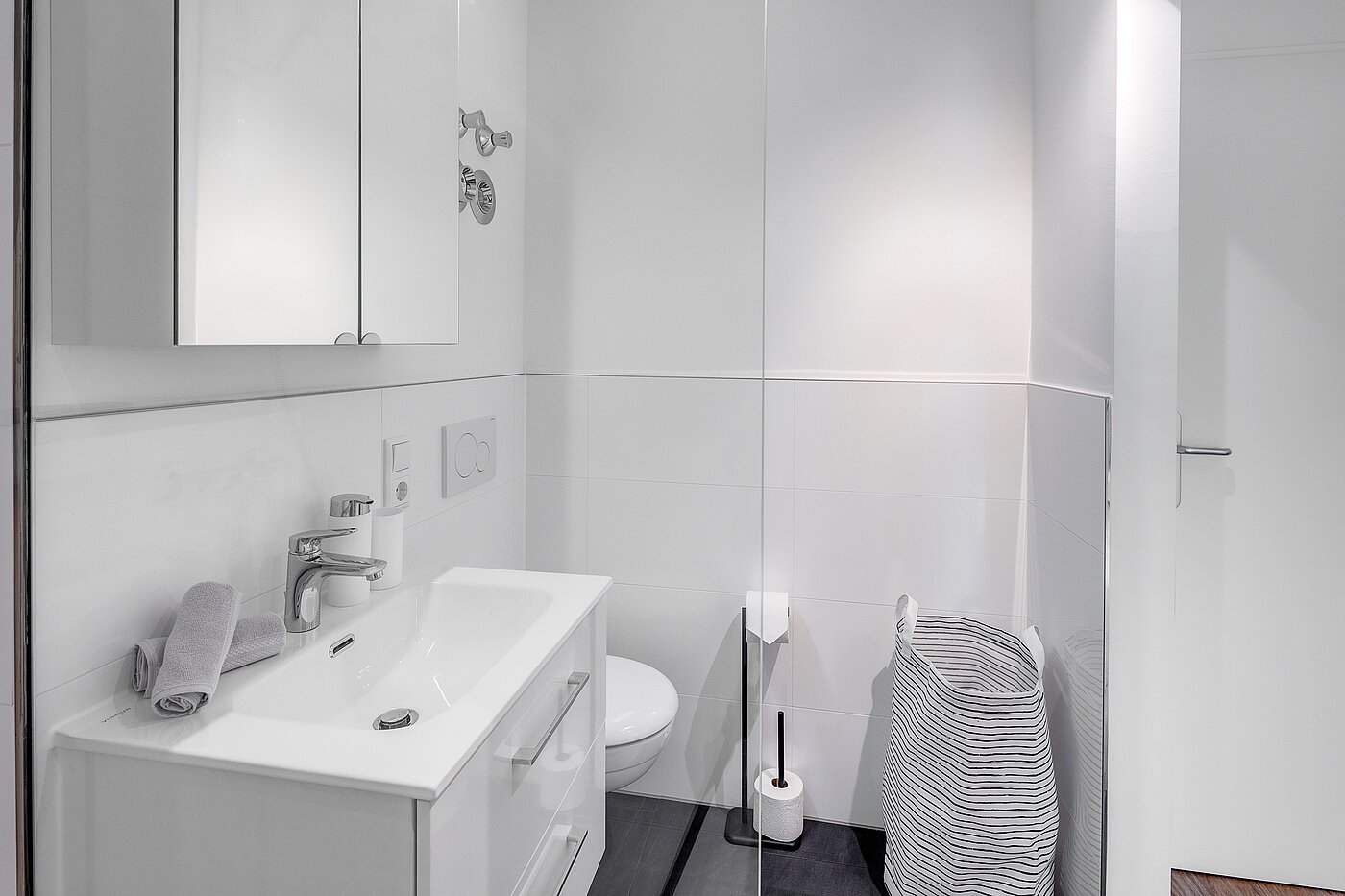 フラット 部屋数 1 部屋 | München-Neuhausen | 70197 | Modernes...