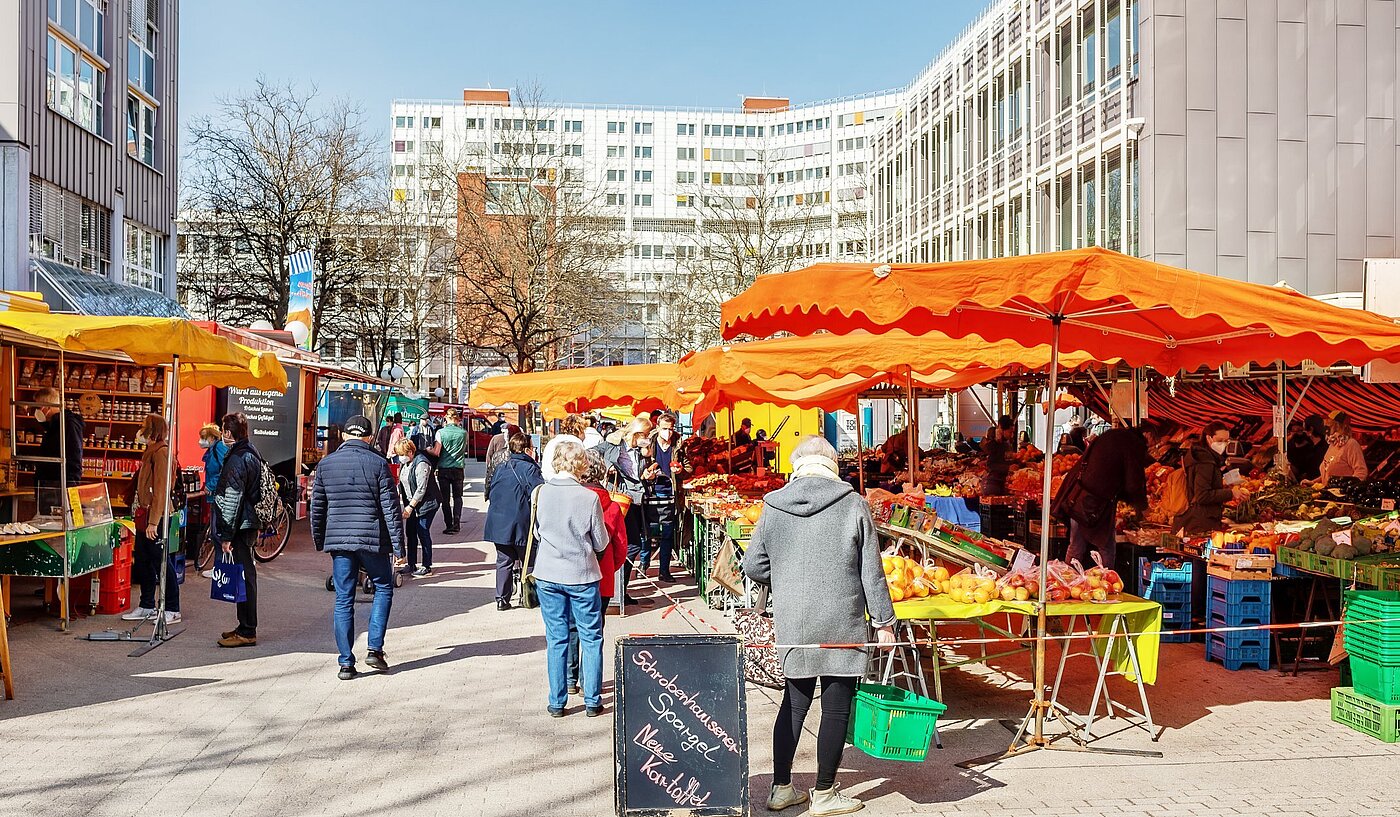 フラット 部屋数 1 部屋 | München-Bogenhausen | 2103ML6 | Der Wochenmarkt i.d. Nähe