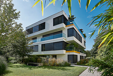 Thalkirchen：イザール川沿いのモダンな暮らし – 特別なロケーションにあるデザイン性の高いガーデンアパートメント