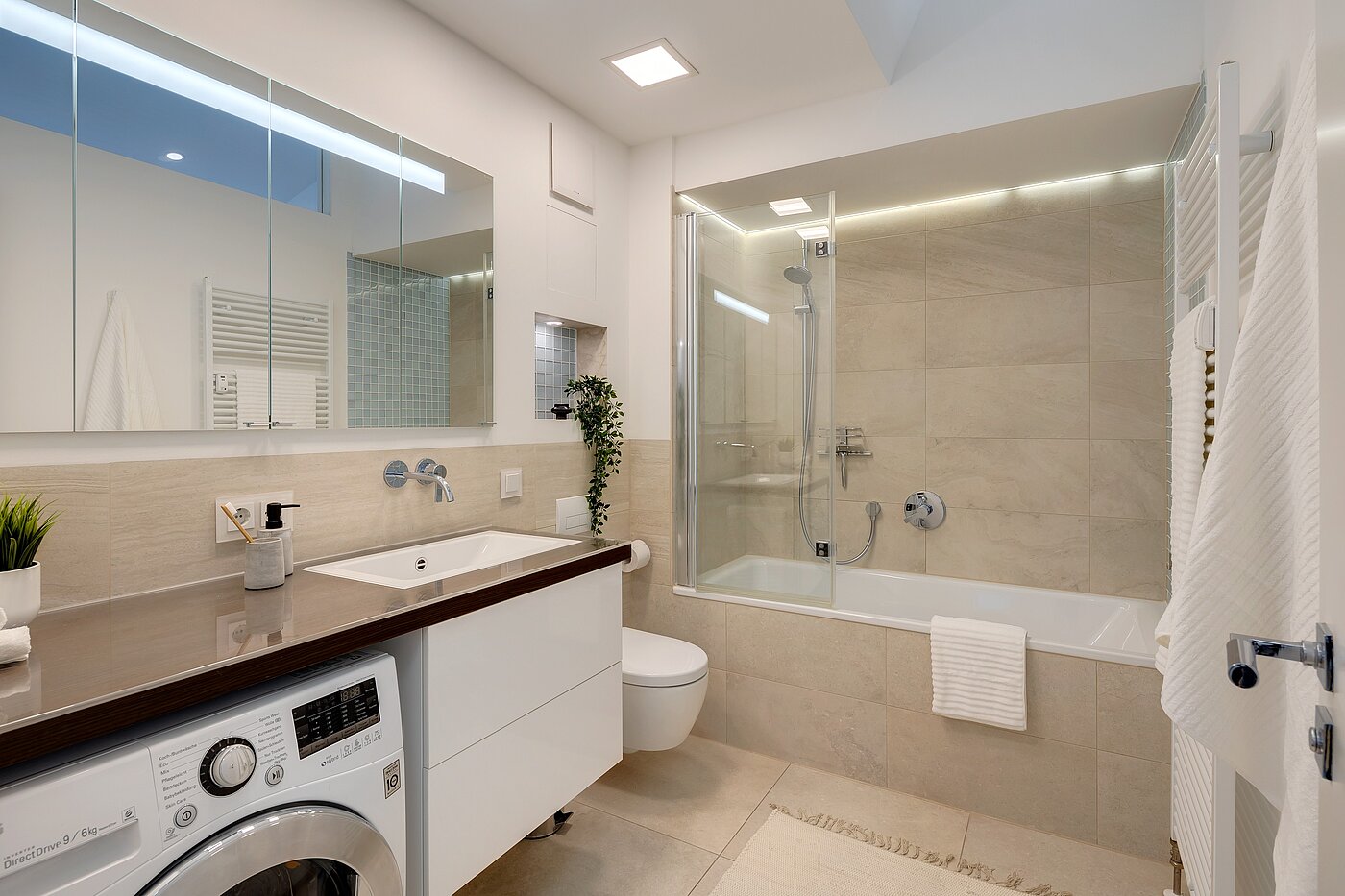 フラット 部屋数 2 部屋 | München-Schwabing | 2208ML2 | Großes Bad