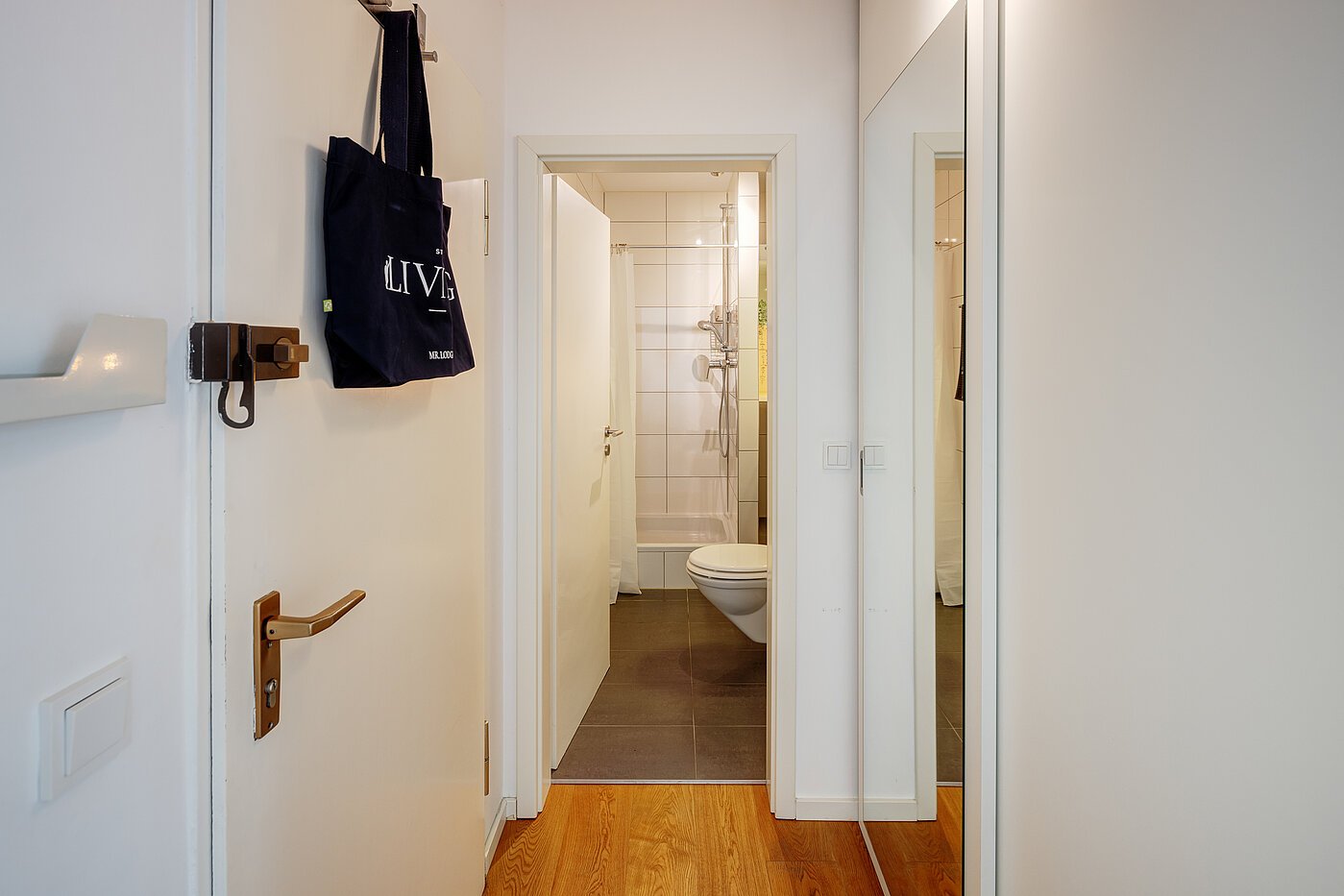 フラット 部屋数 1 部屋 | München-Maxvorstadt | 70027 | ...Einbauschrank