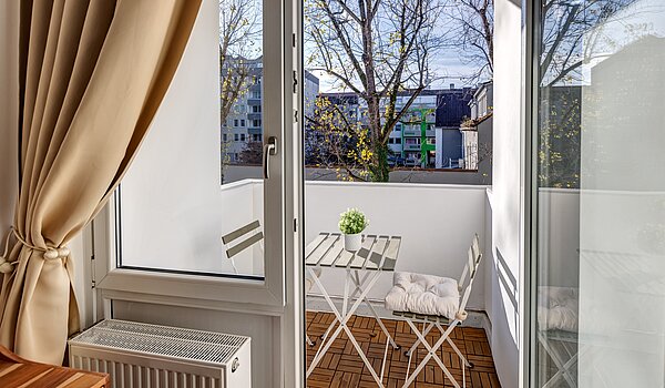 Apartment 部屋数 1 部屋 | München-Milbertshofen | 70183 | ...und Zugang zum Balkon