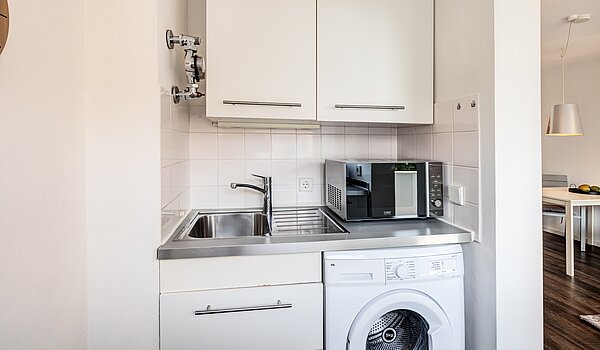 フラット 部屋数 1 部屋 | München-Neuhausen | 702271 | ...integriertem Waschtrockner