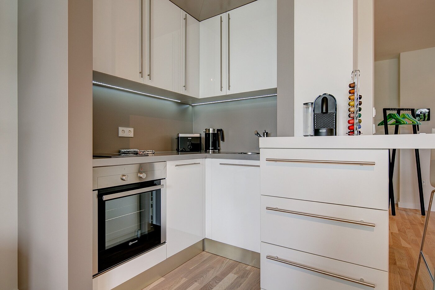 フラット 部屋数 1 部屋 | München-Bogenhausen | 1807ML5 | ...mit Esstheke
