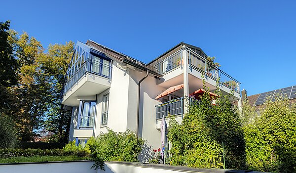 アティック・フラット（屋根裏） 部屋数 3 部屋 | 70501 | Blick von unten...