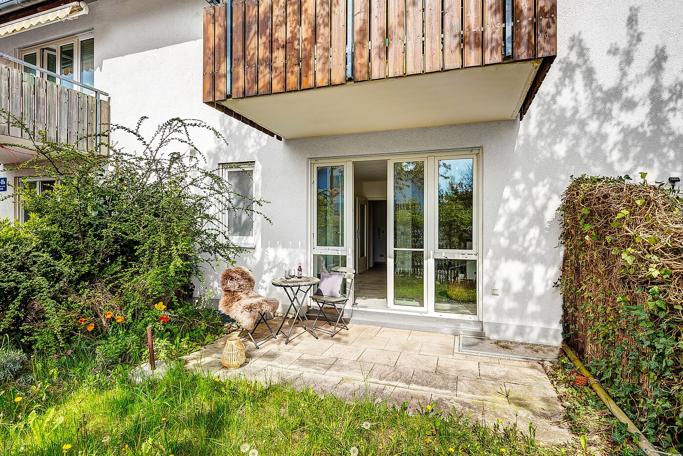 フラット 部屋数 1.5 部屋 | München-Aubing | 70000 | ...sonnigen Terrasse