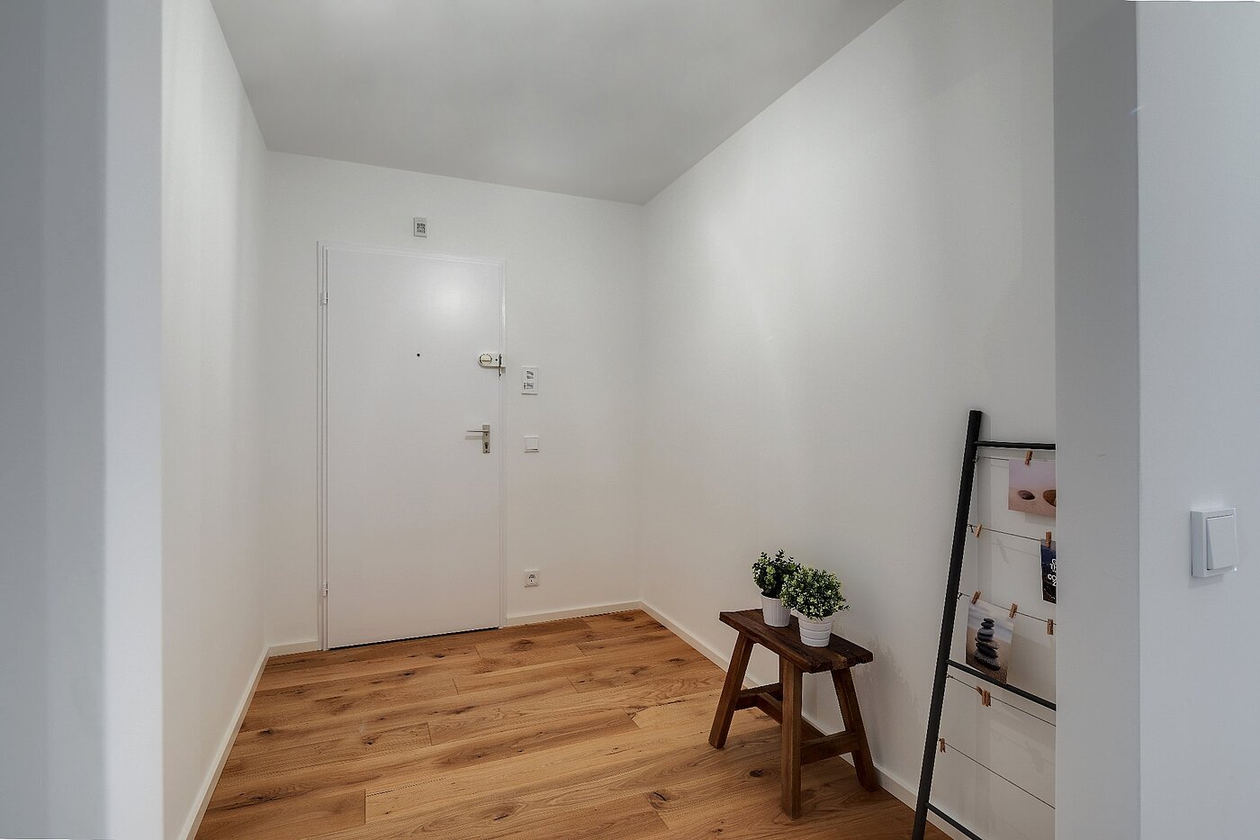 フラット 部屋数 3 部屋 | München-Neuhausen | 1803D7 | Dielenbereich