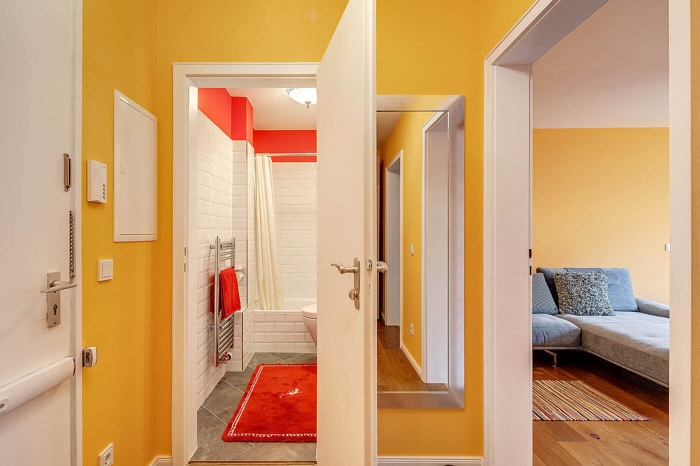 フラット 部屋数 2 部屋 | München-Bogenhausen | 70287 | ...Bad und Wohnzimmer
