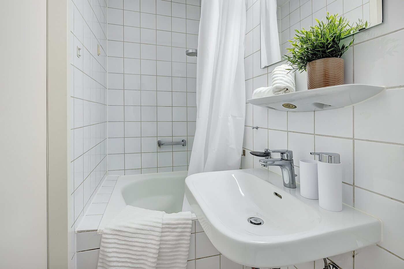 フラット 部屋数 1 部屋 | München-Maxvorstadt | 2110ML7 | ...Sitzdusche