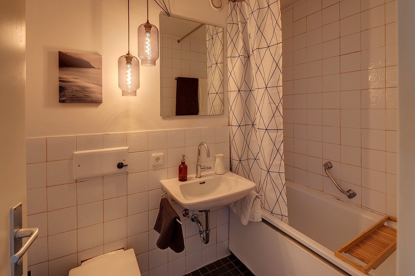 フラット 部屋数 1 部屋 | München-Au | 2211ML1 | Badezimmer mit Wanne und...