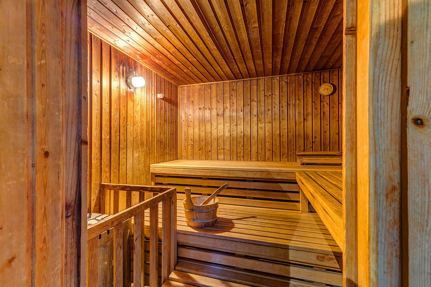 フラット 部屋数 2 部屋 | München-Solln | 70418 | ...und Sauna im Untergeschoss