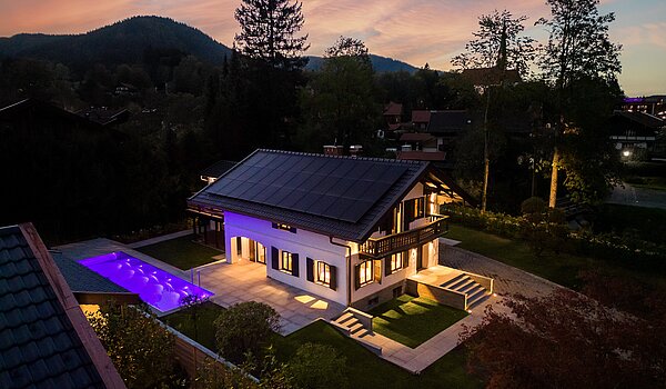 特別物件 部屋数 15 部屋 | Bad Wiessee | 701591 | Luftaufnahme vom Landhaus