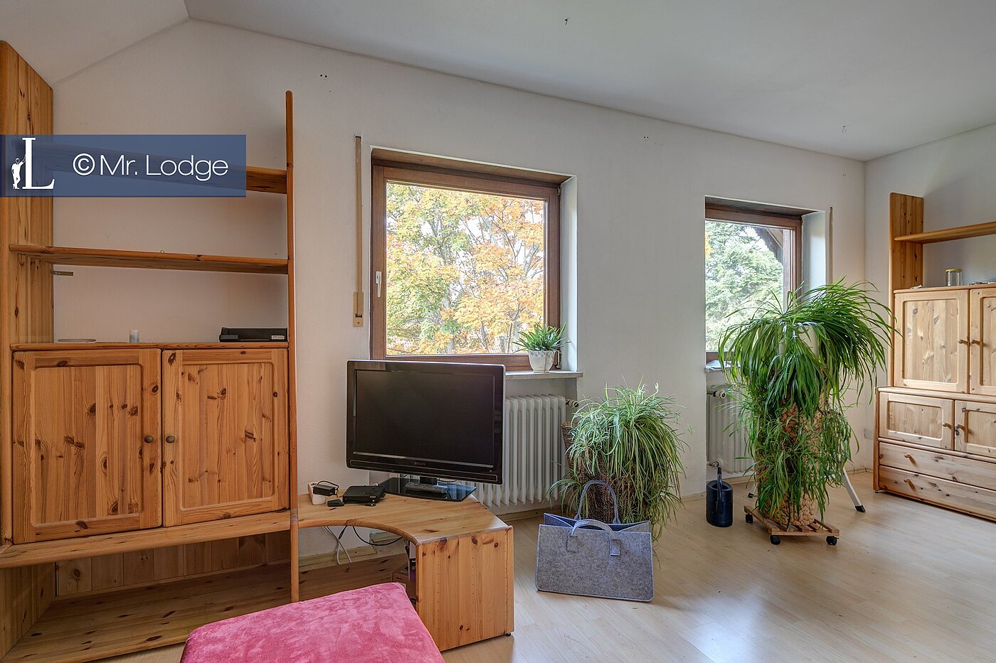 セミ・デタッチド・ハウス（一戸建てを二つに分けた家屋） 部屋数 7 部屋 | Gröbenzell | 1709ML6 | Einliegerwohnung