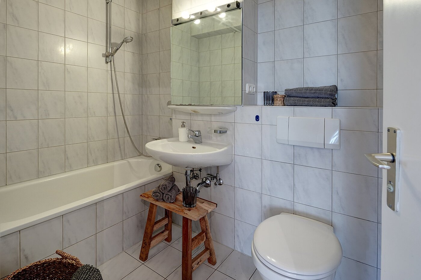 フラット 部屋数 2 部屋 | München-Sendling | 1810ML5 | Bad mit Badewanne