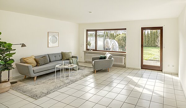 センターハウス 部屋数 5 部屋 | Unterschleißheim | 70187 | ...mit Zugang zum Garten