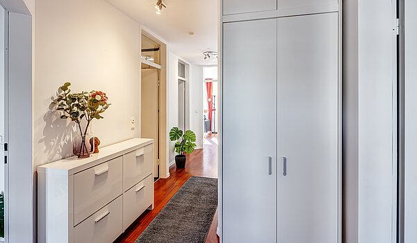 フラット 部屋数 3 部屋 | München-Schwabing | 2202ML12 | ...mit viel Stauraum