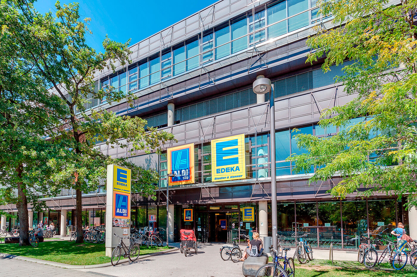 フラット 部屋数 2 部屋 | München-Schwabing | 70153 | ...zahlreichen Einkaufsmöglichkeiten