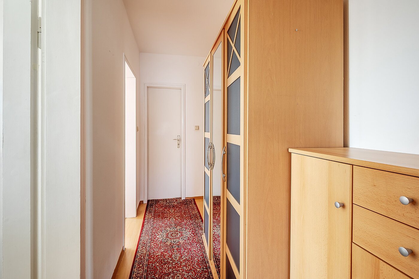フラット 部屋数 2 部屋 | München-Sendling-Westpark | 2003ML10 | Flur mit Garderobe