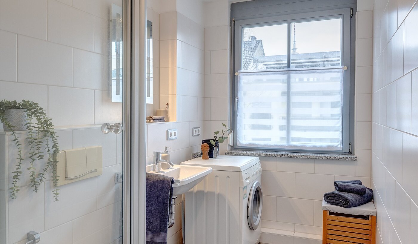 Apartment 部屋数 1 部屋 | München-Milbertshofen | 70188 | Tageslichtbad mit...