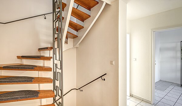 センターハウス 部屋数 5 部屋 | Unterschleißheim | 70187 | Auf dem Weg nach oben