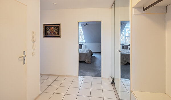 フラット 部屋数 2 部屋 | Poing | 70373 | ...Diele