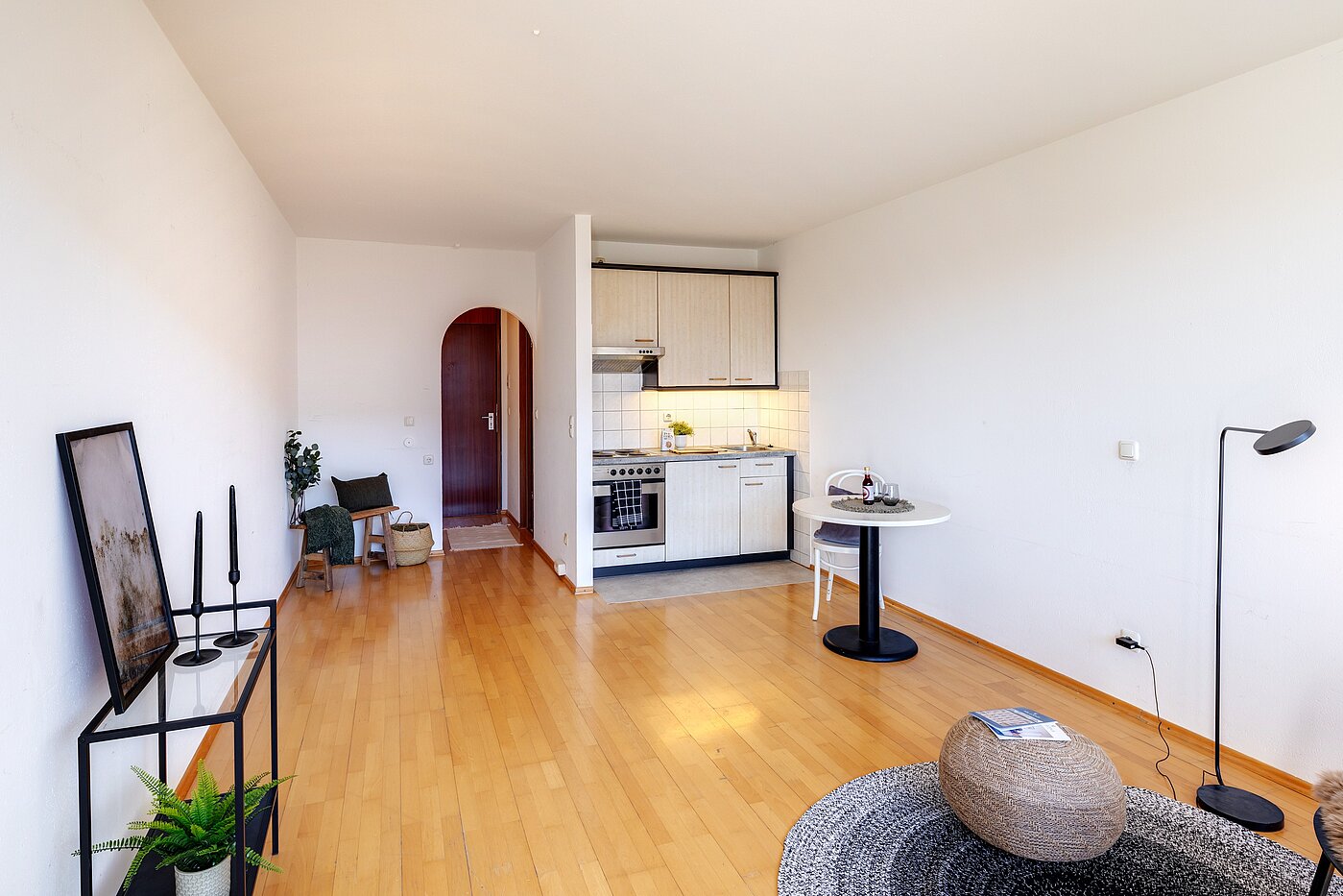 フラット 部屋数 1 部屋 | Herrsching am Ammersee | 2302ML2 | Großer Wohn- & Schlafbereich