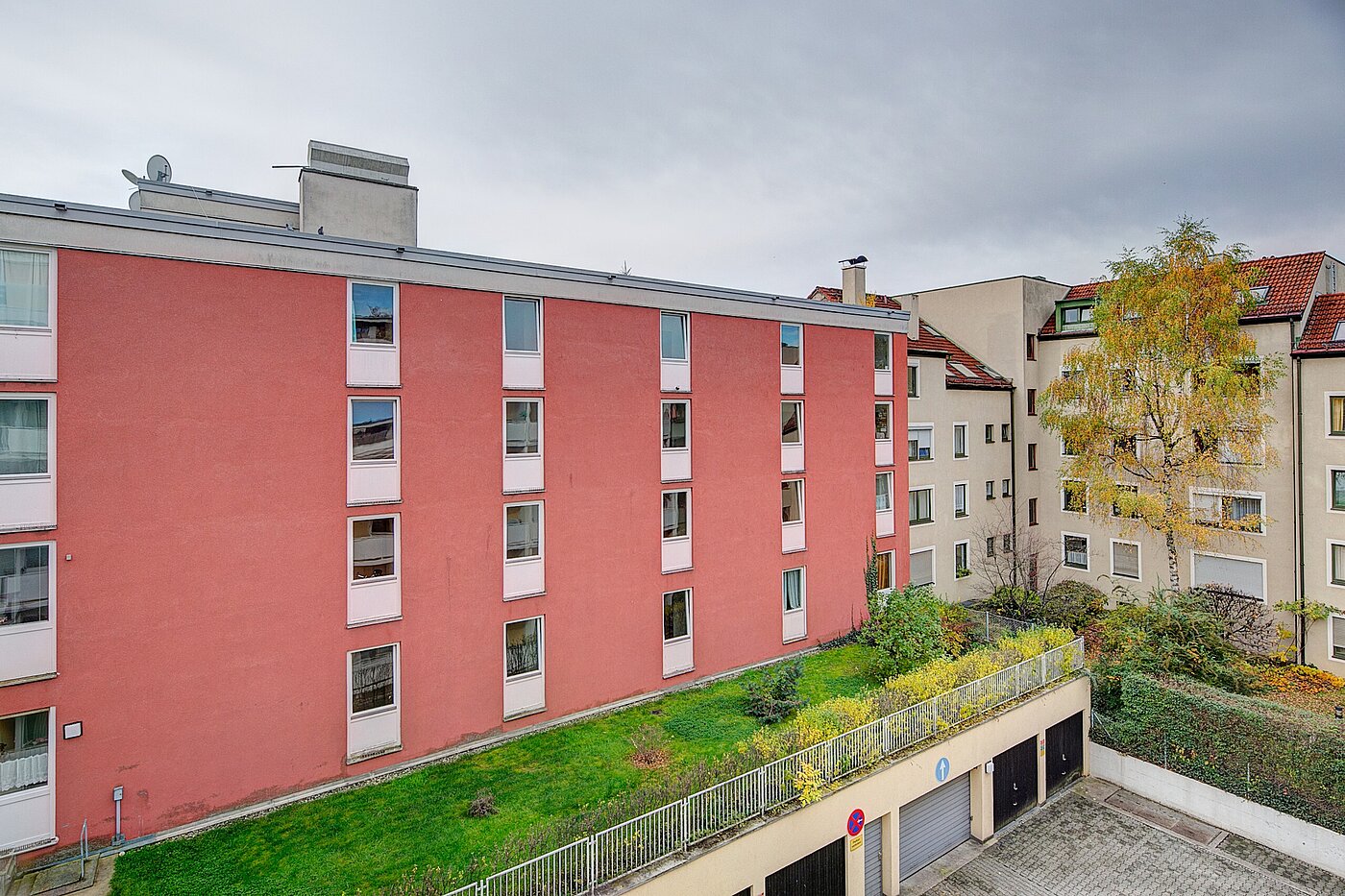 フラット 部屋数 1 部屋 | München-Berg am Laim | 70064 | Blick in den Innenhof