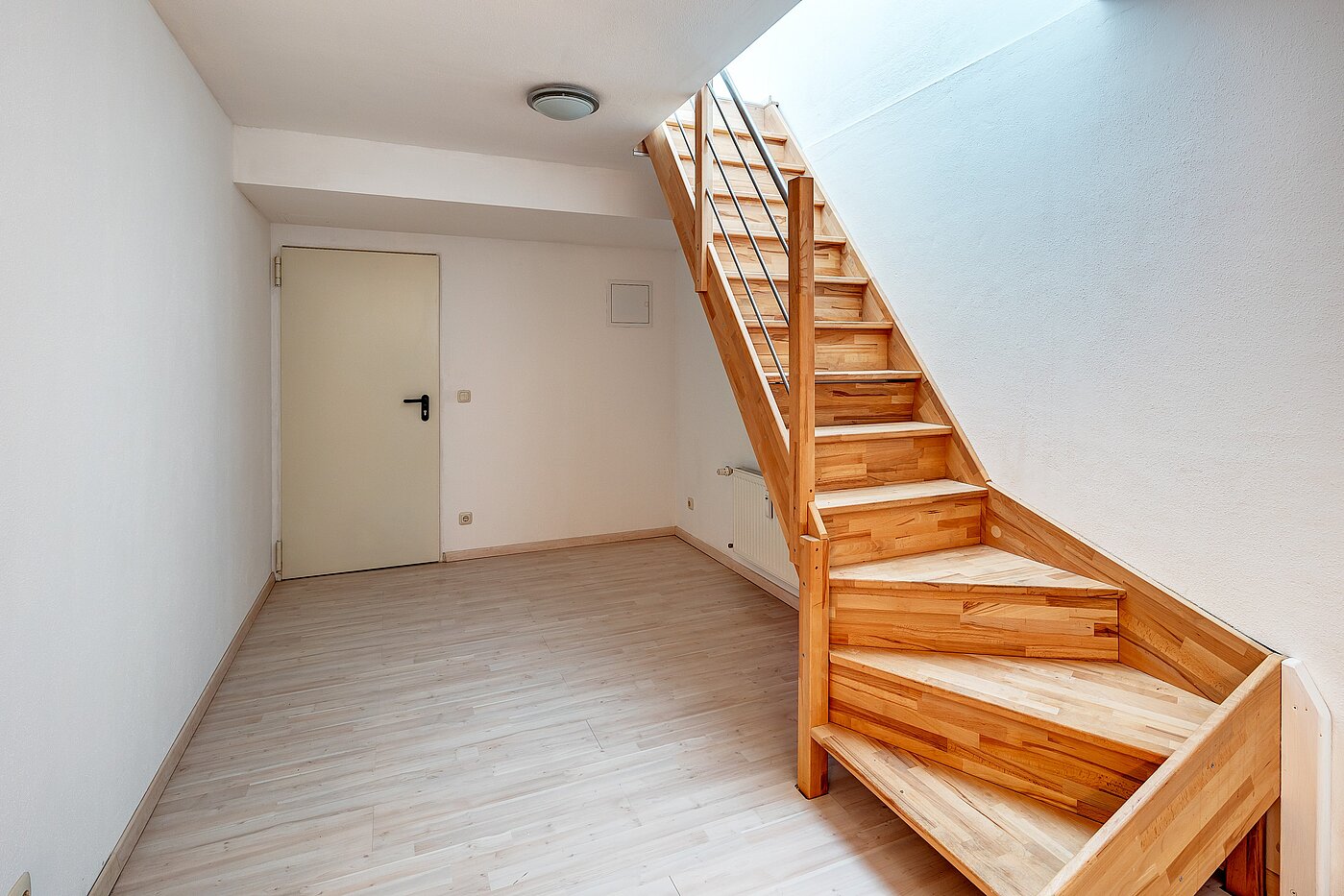 フラット 部屋数 1.5 部屋 | München-Aubing | 70000 | Ausreichend Stellfläche