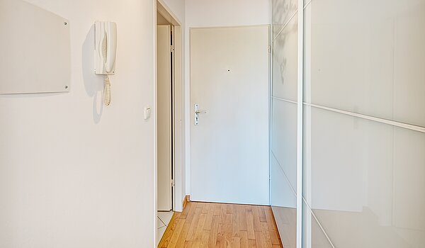 Apartment 部屋数 2 部屋 | München-Feldmoching | 70466 | Flur Richtung Eingang