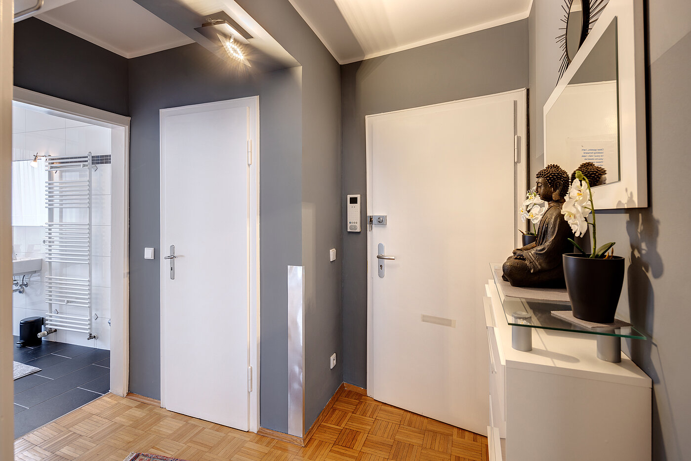 フラット 部屋数 2 部屋 | 70219 | Eingangsbereich mit Abstellkammer