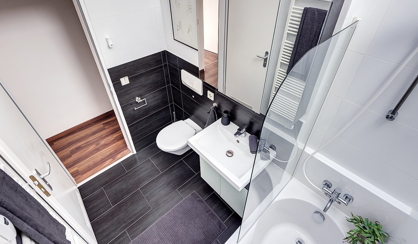 フラット 部屋数 2 部屋 | München-Untermenzing | 70177 | ...und Dachfenster