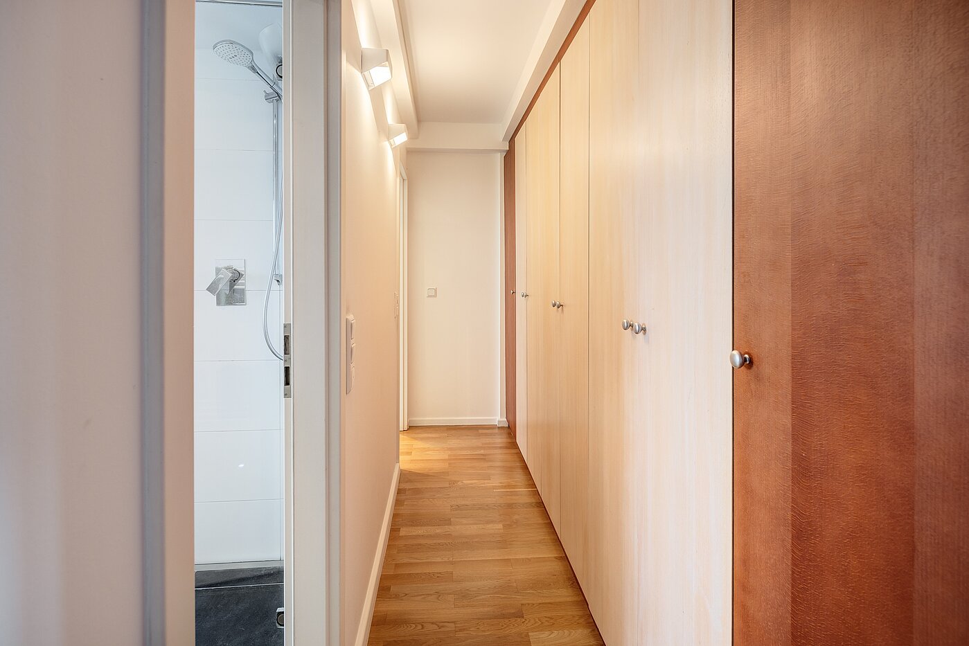 フラット 部屋数 5 部屋 | München-Neuhausen | 70140 | Hochwertige Einbauten