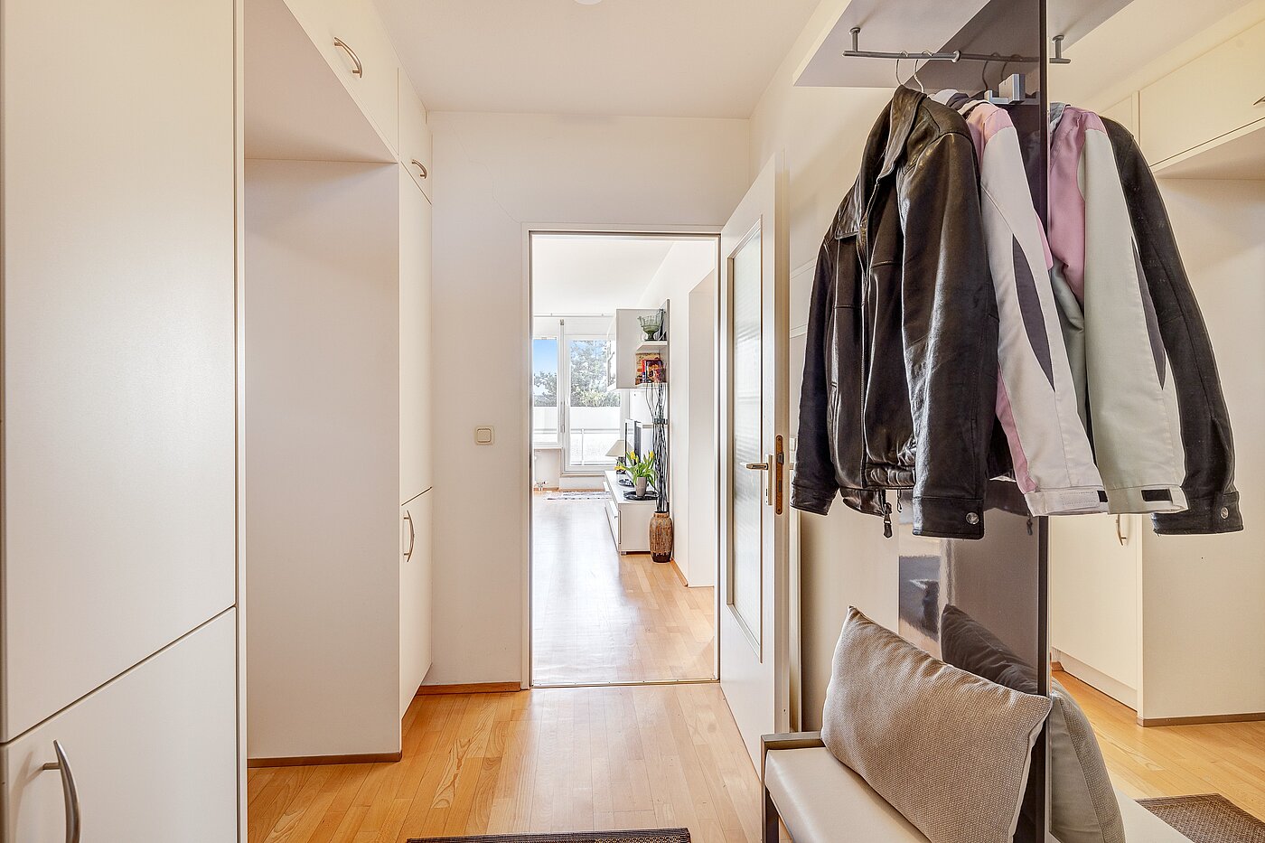 フラット 部屋数 3 部屋 | Unterschleißheim | 70003 | Eingangsbereich mit Einbauten