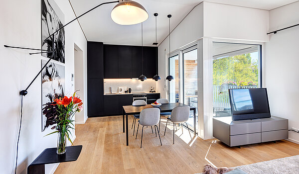 Penthouse 部屋数 2 部屋 | München-Maxvorstadt | 70427 | Schicke Einbauküche