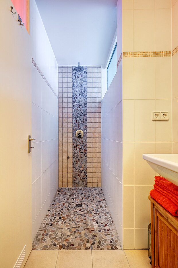 フラット 部屋数 1.5 部屋 | München-Milbertshofen | 701281 | Geflieste Dusche