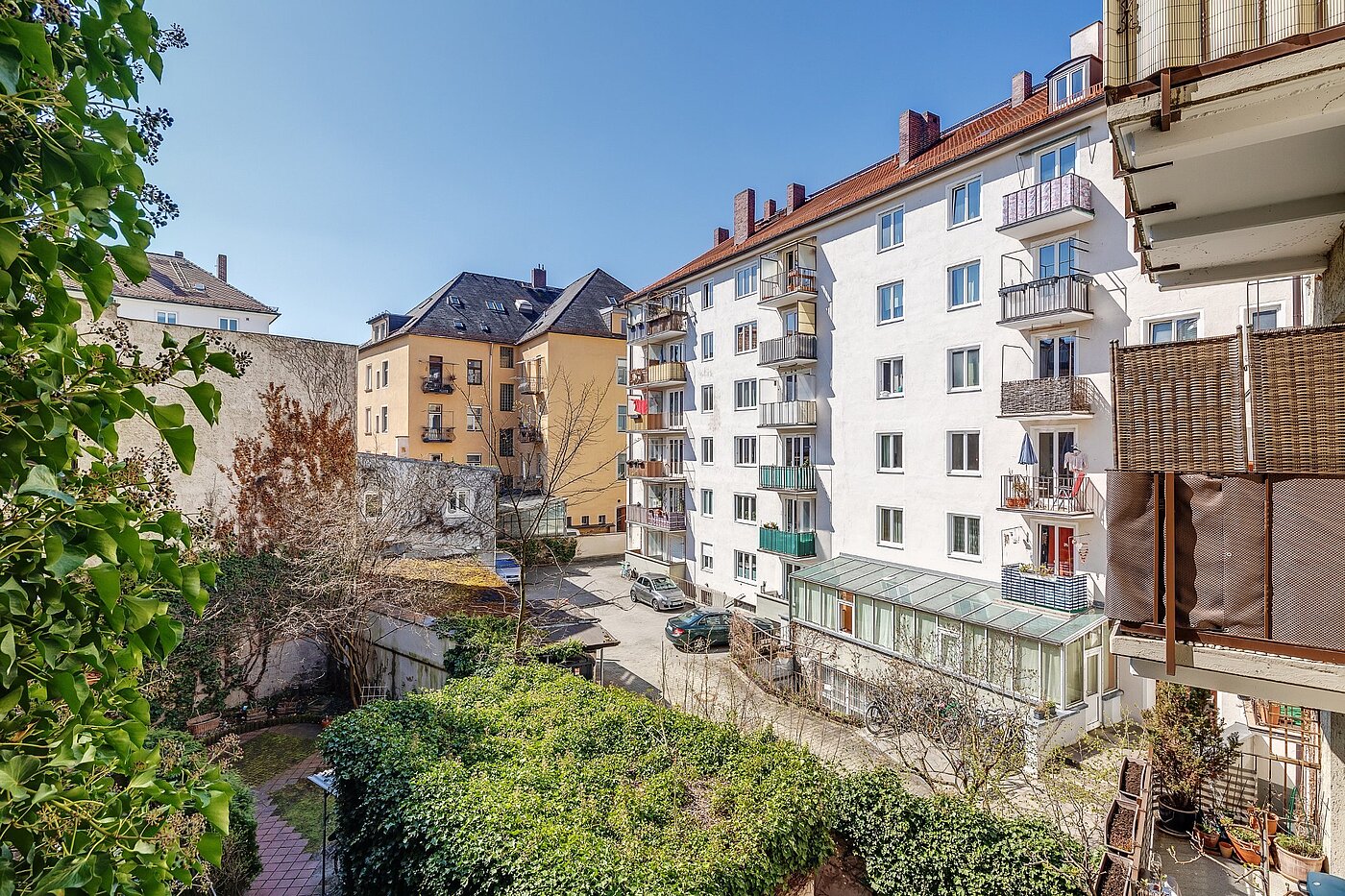 フラット 部屋数 2 部屋 | München-Untergiesing | 2003ML12 | Ausblick zum ruhigen Innenhof