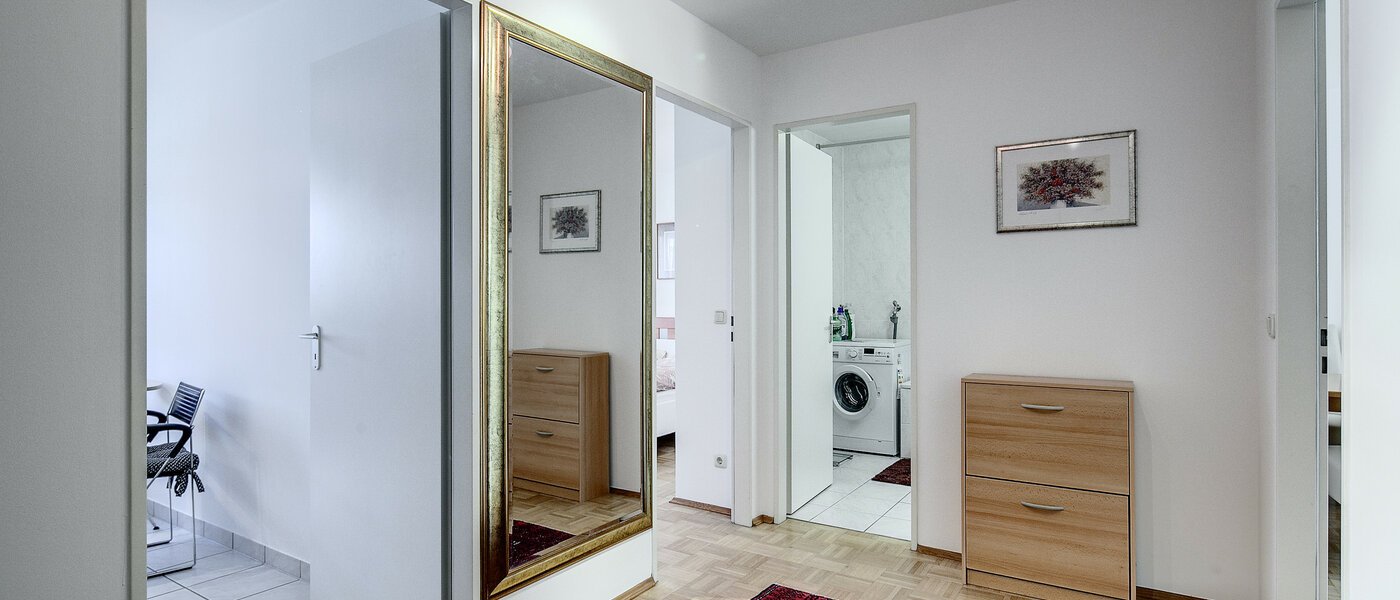 マンション München Freimann 01 玄関入り口 1005