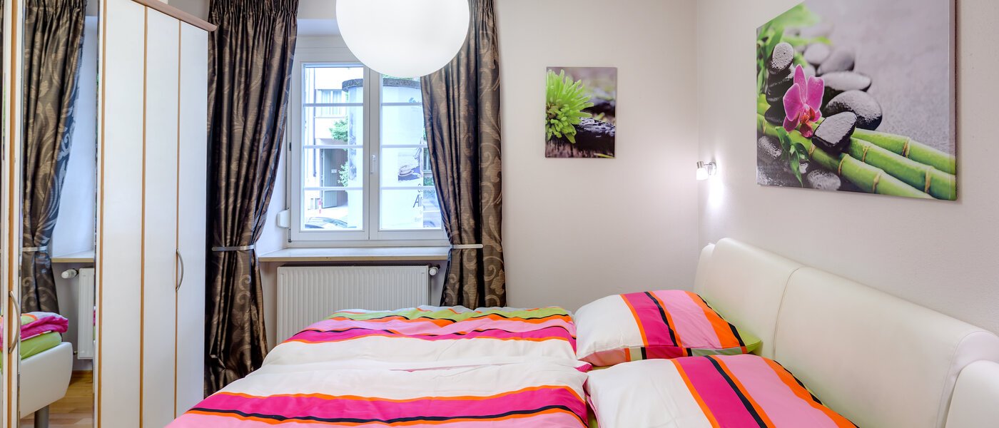 庭付き住宅 München Schwabing-West (rund um den Bonner Platz) 01 寝室 10060