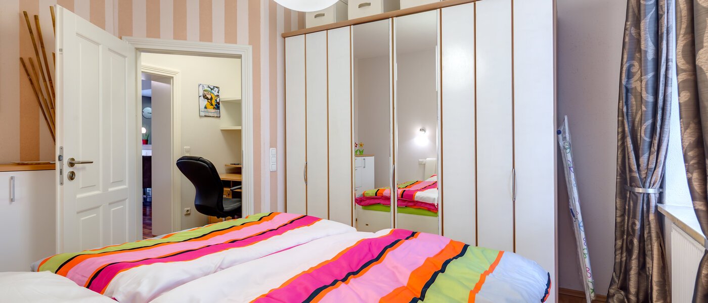 庭付き住宅 München Schwabing-West (rund um den Bonner Platz) 03 寝室 10060