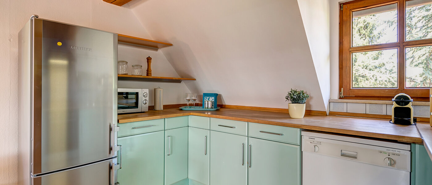 アティック・フラット（屋根裏） München Obermenzing 03 キッチン 10079