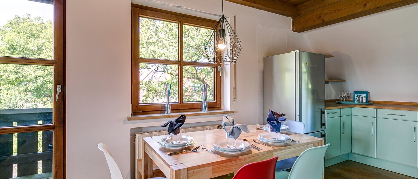 アティック・フラット（屋根裏） München Obermenzing 04 キッチン 10079