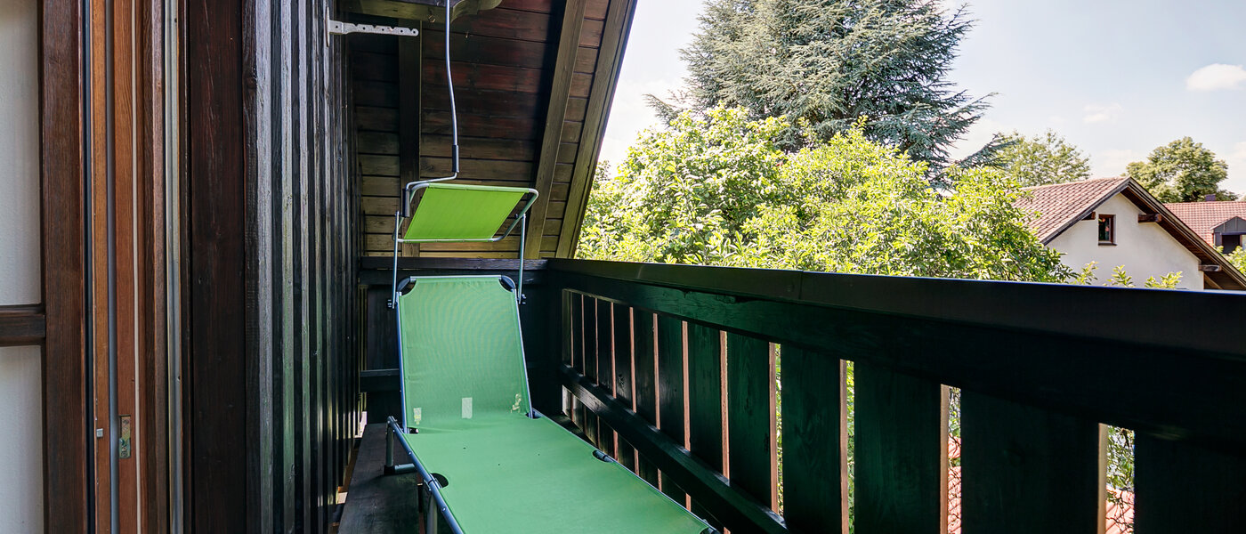 アティック・フラット（屋根裏） München Obermenzing 01 ベランダ 10079