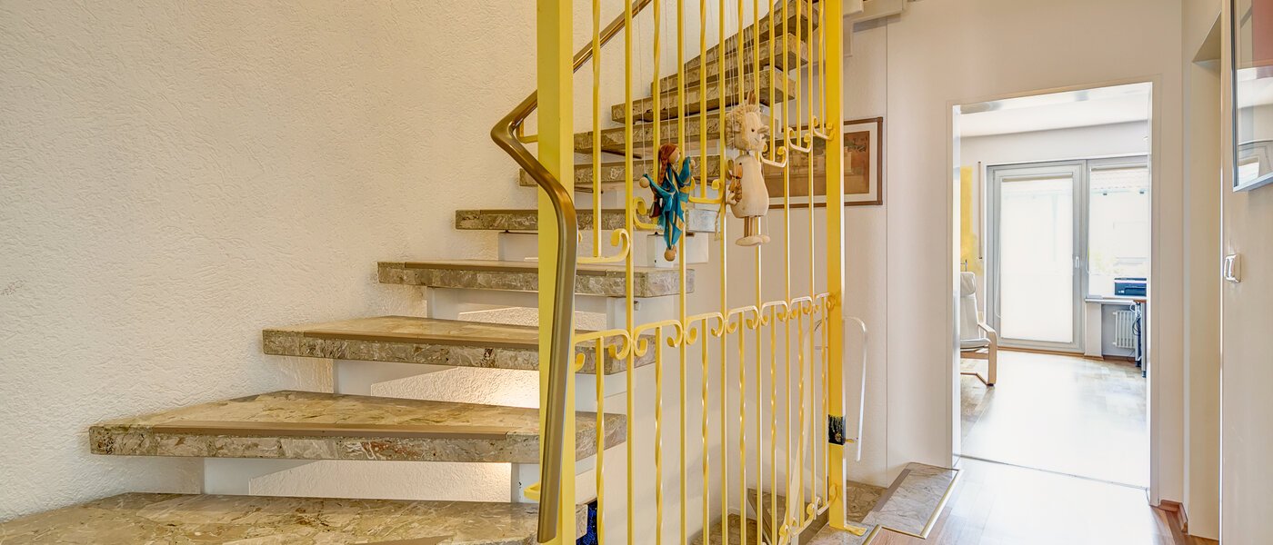 テラスハウス München Fasangarten 06 玄関入り口 10099