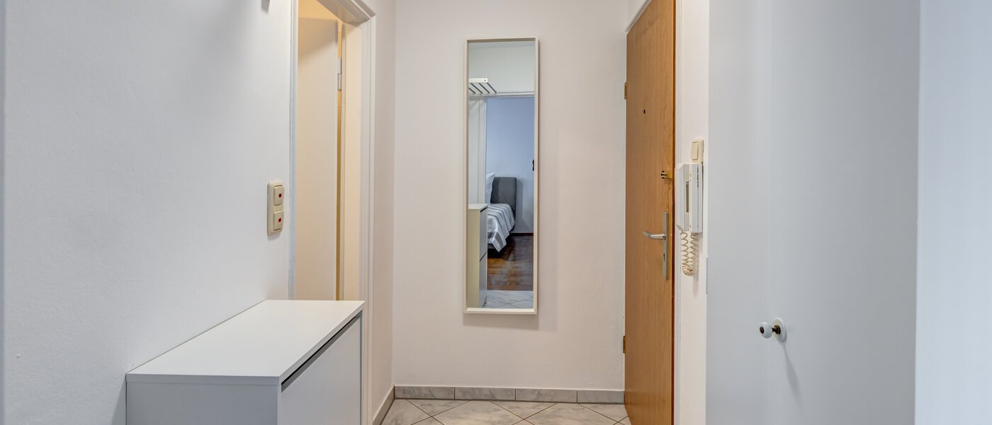 マンション München Obergiesing 01 玄関入り口 10117