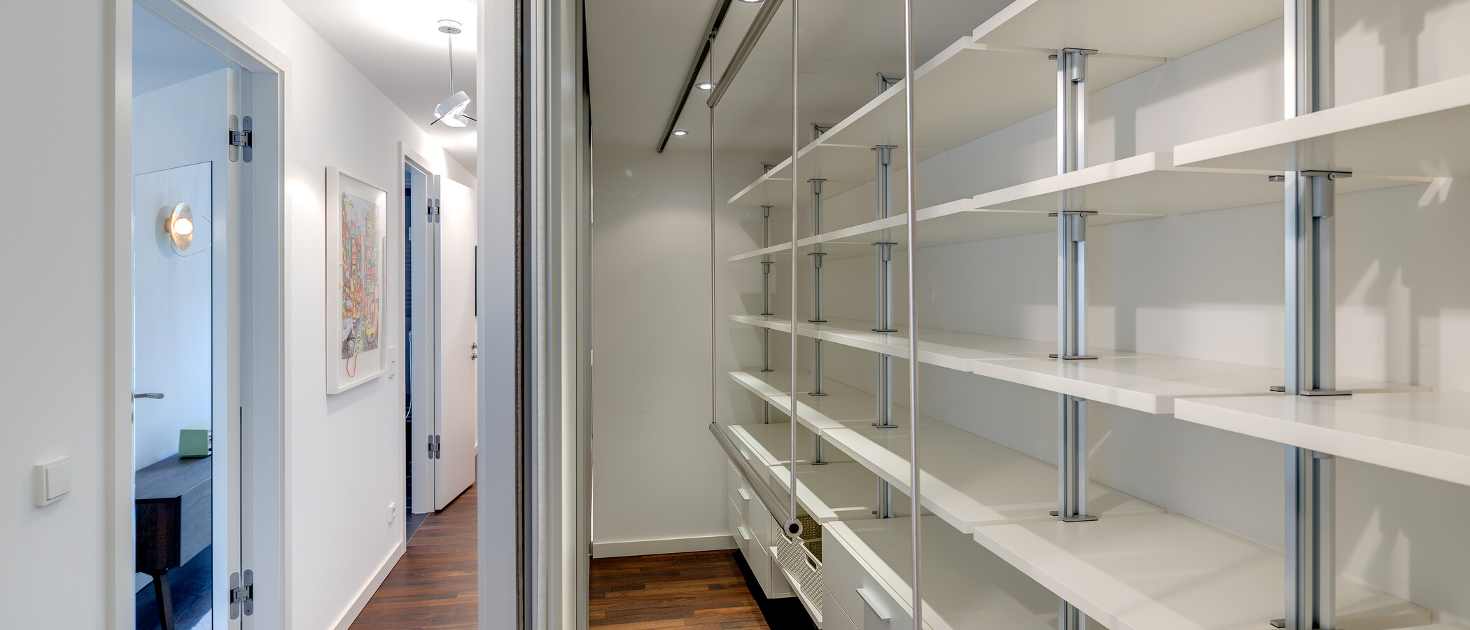 マンション München Maxvorstadt - Universitätsviertel 01 ウォークイン・カップボード 10142