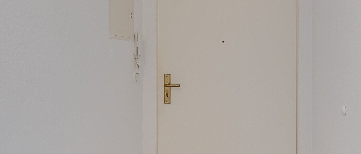 マンション München Ramersdorf 03 玄関入り口 10174